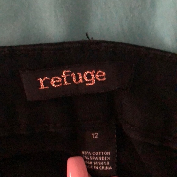 Destressed Black Skinny Jeans - Picture 4 of 4